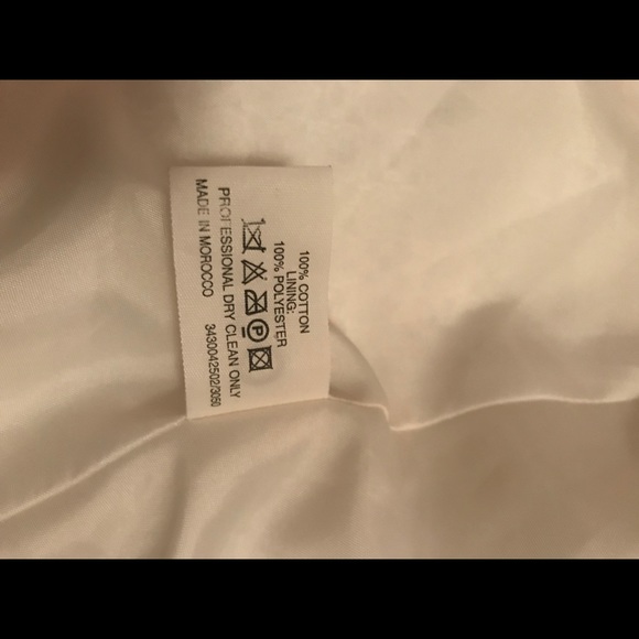 Girl’s jacket 🧥! 💕 - Picture 3 of 3